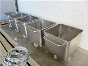 Lift voor legen normwagens van 200 liter op 4650 mm hoogte