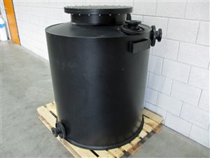 700 liter HDPE tank