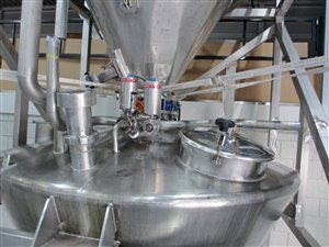 2500 liter wegende silo met 2000 liter buffersilo